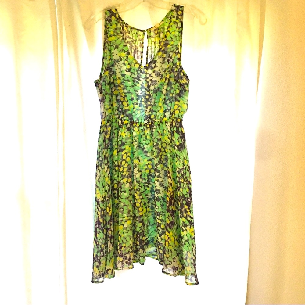 Beautiful Summer Sleeveless Dress!